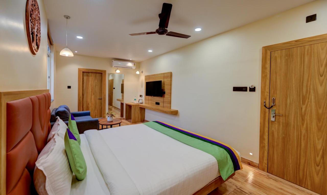 Treebo Aasma Downtown Hotel Bhuvanesvar Kültér fotó